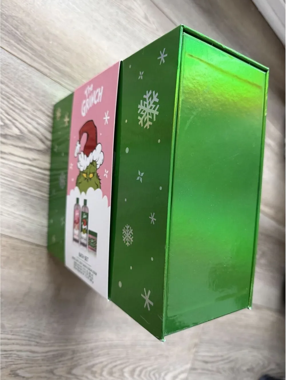 NEW! The Grinch Bath Set - Bubble Bath, Body Wash & Sugar Scrub